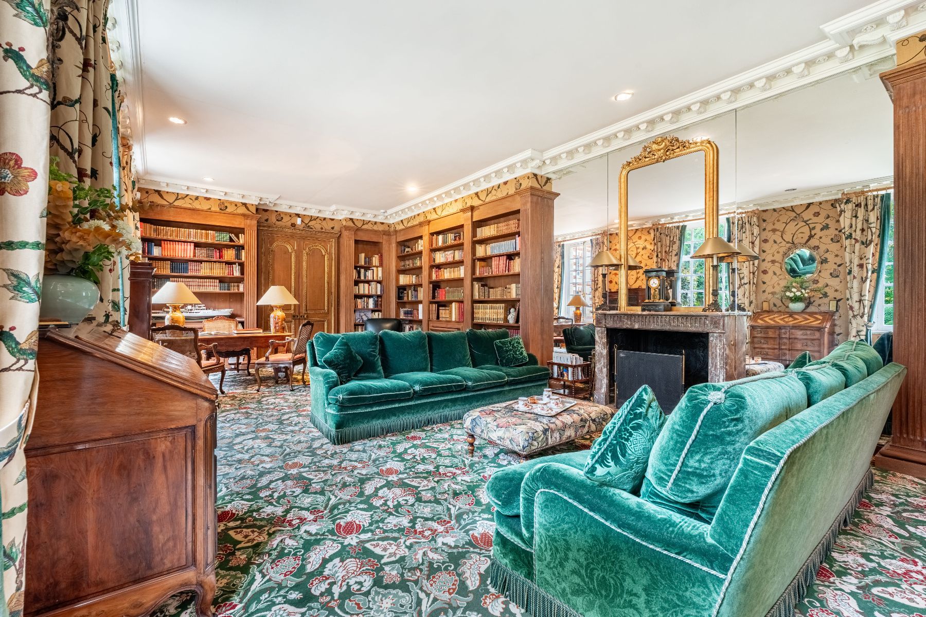Chateau Lyons la Foret villa photo.